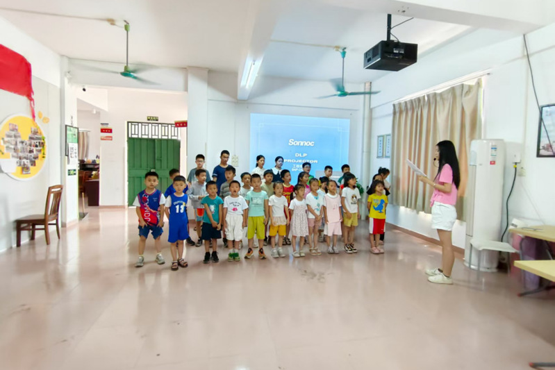 【伟德国际1946】城理青年行│外国语...